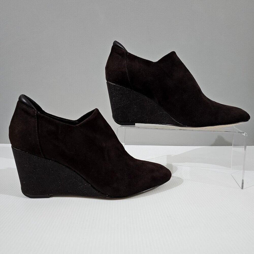 Donald Pliner Tanah Wedge Bootie Womens 9.5 Brown Stretch Suede Shootie Fall - Picture 3 of 14
